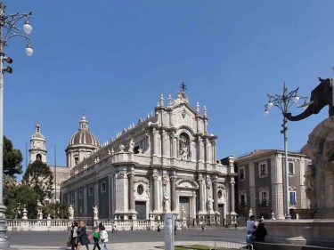 City break Catania -1 Martie 2027